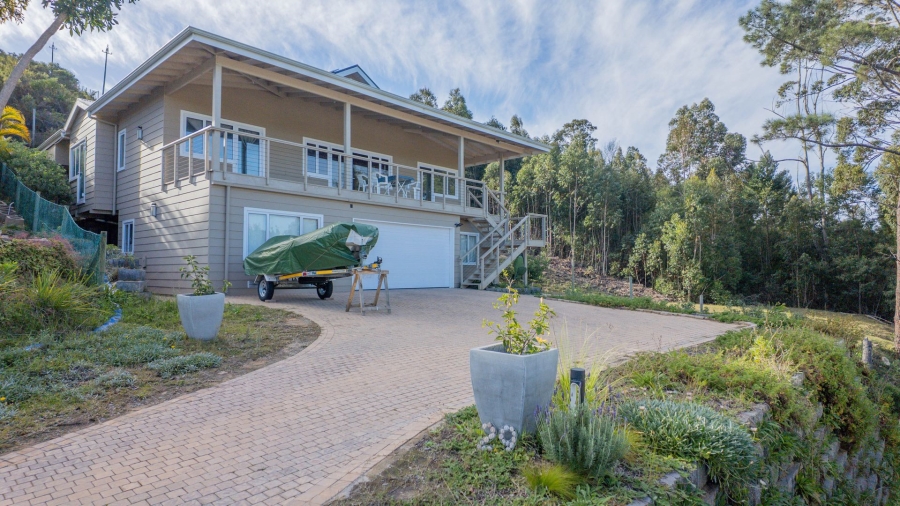5 Bedroom Property for Sale in Narnia Western Cape
